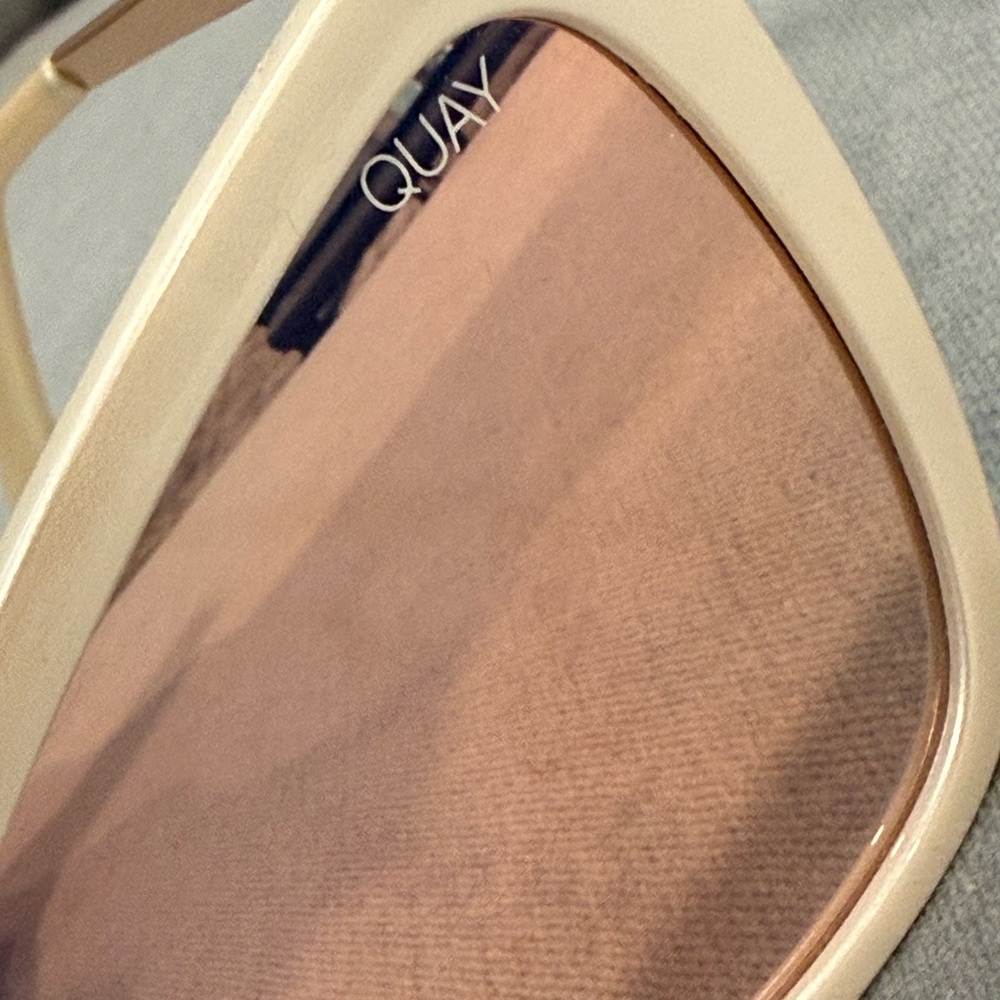 Quay Ivory and Gold Mirrored Sunglasses - Picture 8 of 10